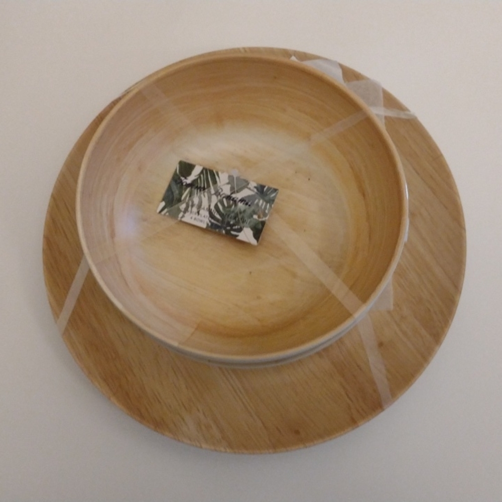 Tommy Bahama bamboo melamine plates and bowls set